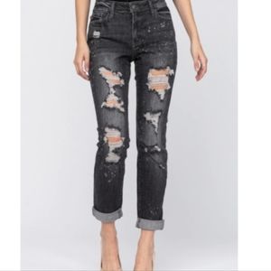Judy Blue Black Distressed Boyfriend Fit